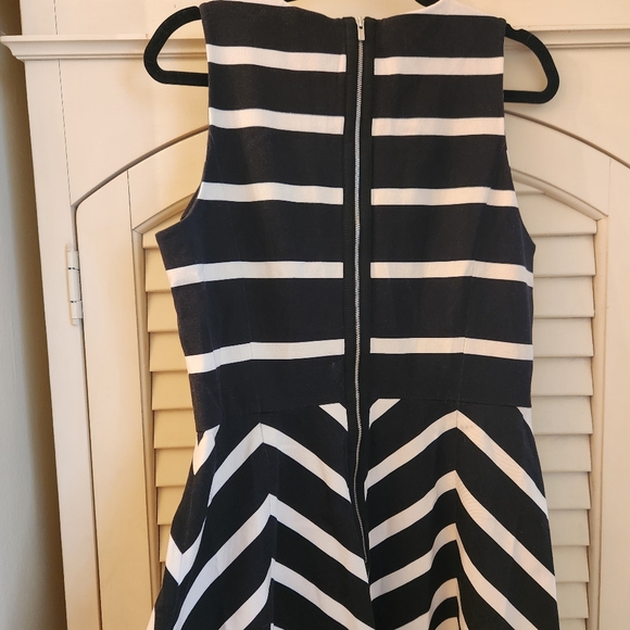 Banana Republic TATUM Linen Black White GORGEOUS Dress Geometric Dress, Sz 14 - Picture 4 of 8